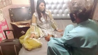 Desi indian bhabhi hardcore sex with devar - clear hindi audio rough anal Thumbnail
